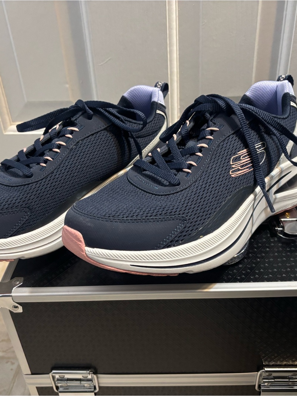 Skechers Navy and Light Pink Platform-Style Athletic Sneakers